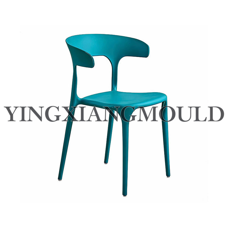 Silla con respaldo de cuerno